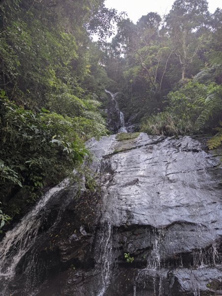 烏來三瀑布健行：烏來台車&瀑布。信賢步道&瀑布。內洞國家森林遊樂區步道&瀑布1553056