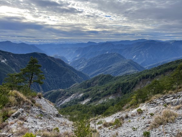 關山嶺山2204191