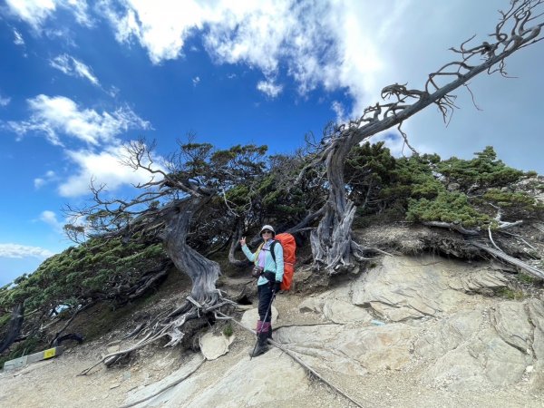 是不是有南字的山特別難成行南湖大山1875284