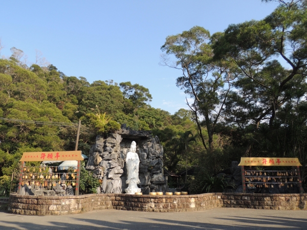 104.01.10  東華山>奇岩山> 唭哩岸山>軍艦岩>丹鳳山10039