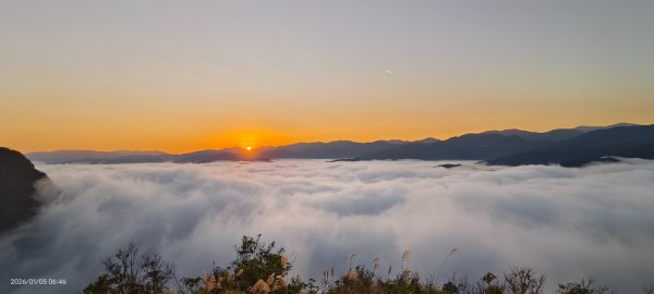 #新店四十份 #翡翠水庫壩頂 #覺真宮 #雲海 #日出 #雲瀑 #霧虹 1/52977246