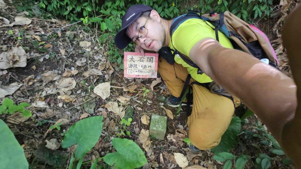 20251002竹子湖三-七窟餐廳-六窟溫泉-廢棄餐廳石佛(消失)-大石閣(騎車爬山)2900656