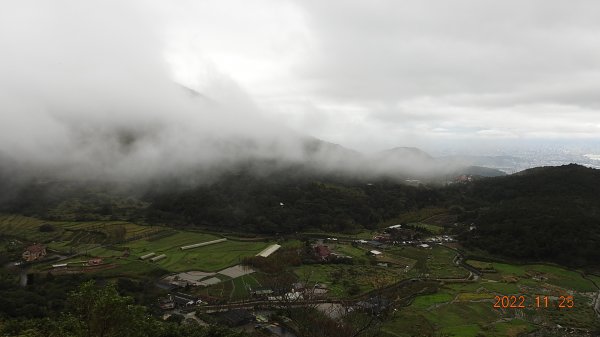 雲霧飄渺間的台北盆地&觀音山1926210