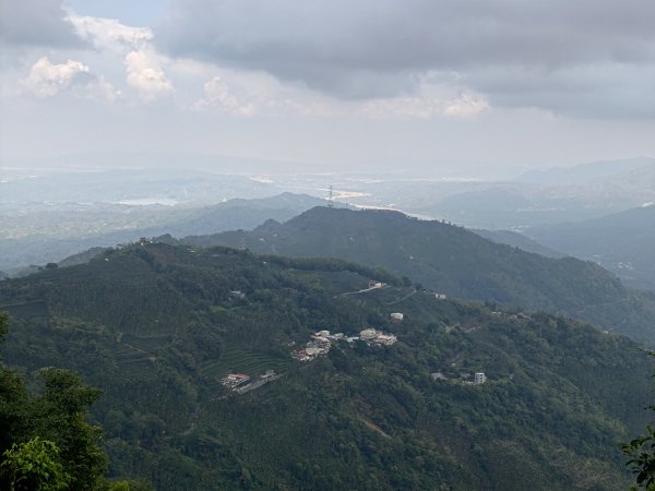 華山4-2號步道上雲嘉連峰2579379
