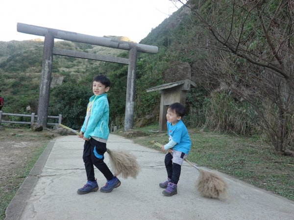 阿興阿賢秋芒宅急便（無耳茶壺山、半屏山、燦光寮山）+哈巴狗岩738380