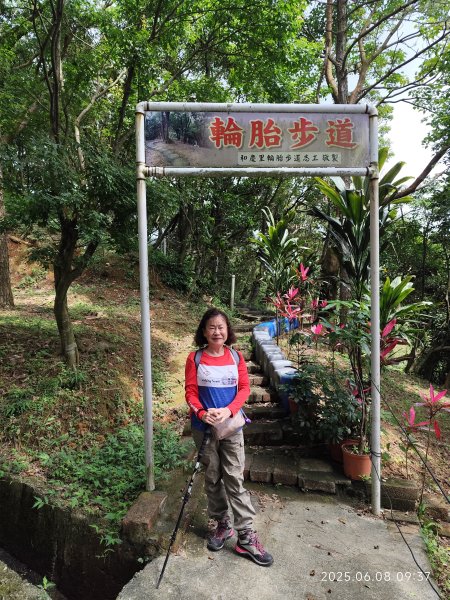 基隆輪胎步道、大武崙山、外木山國旗嶺步道、中山峽谷步道、外木山濱海大道、海龜岩2808287