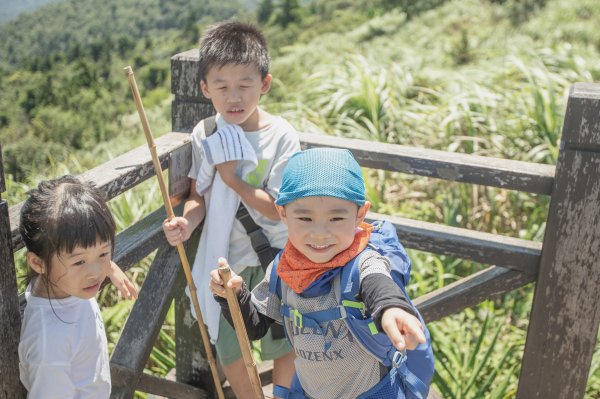 四歲小樂的第11座小百岳-姜子寮山1031824