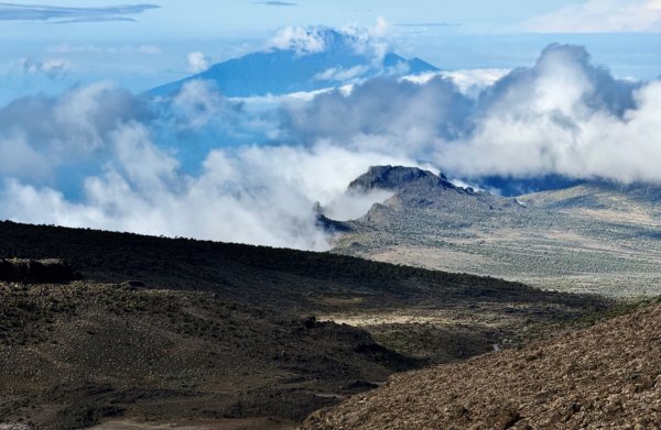 吉利馬札羅北方環線（Kilimanjaro Northern Circuit trek）2415784