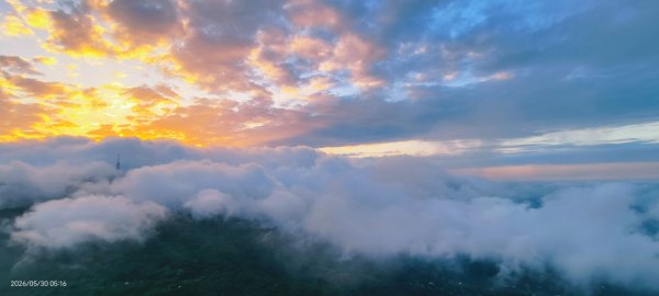 #大屯山 #雲瀑（過山雲） #日出 #滬尾碼頭 #夕陽 #虎山峰 #101大樓3065882