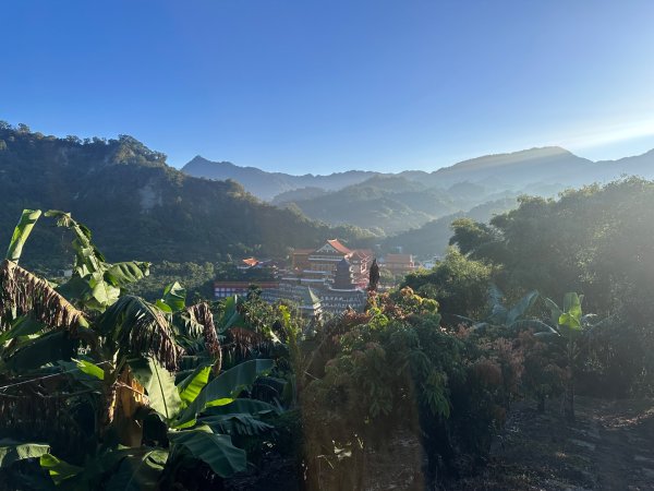 楓仔林步道、蝙蝠洞、護國清涼寺、草嶺步道2663918