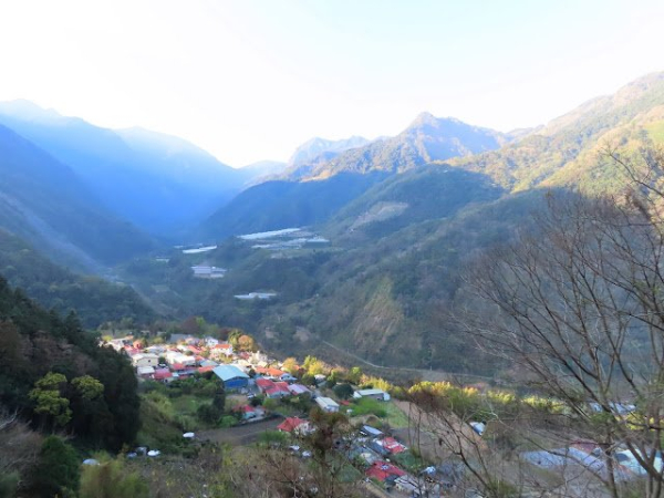 八通關越道路 之 東埔登山口～觀高工作站