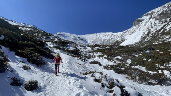 雪山圈谷 除夕 賞雪玩冰 2022/01/311604794