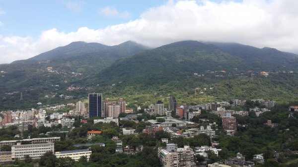 唭哩岸山, 軍艦岩, 丹鳳山, 翠峰瀑布719492