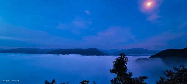 跟著雲海達人山友追雲趣 #月光雲海 #曙光雲海 #日出雲瀑 7/132834966