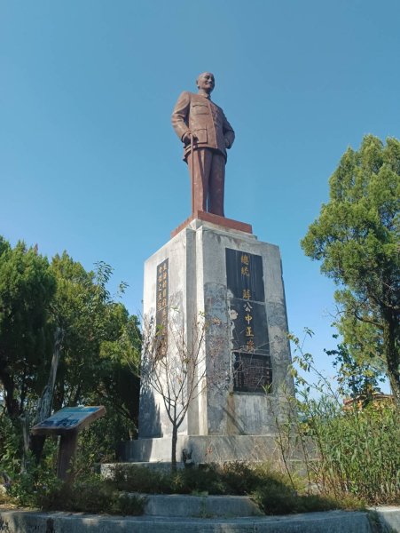 臺北大縱走第五段，劍潭站至碧山巖 【年輕人爬山趣】2761914