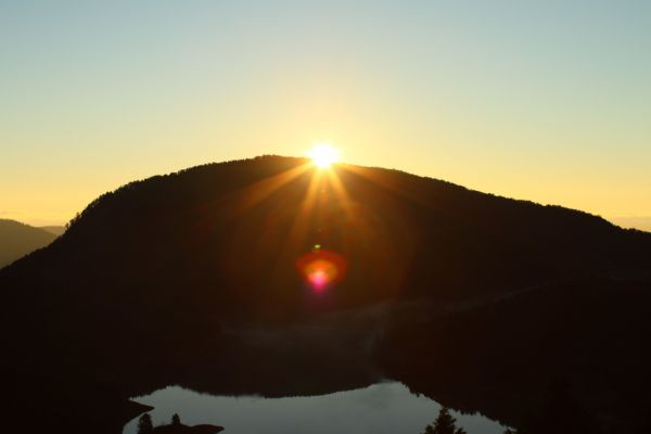 翠峰湖觀景台的日出231860