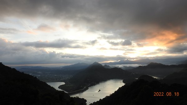 佛陀世界追日出/雲海功敗垂成(俯瞰石門水庫)1810471