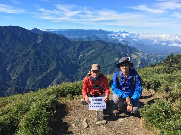 合歡南峰、小風口山、卡拉寶山輕鬆走   212202