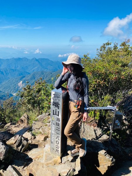 鳶嘴山-稍來山O型縱走(中級山 / 小百岳) 刺激攀岩。山嵐繚繞。傳神小象。杉樹林群。2583522