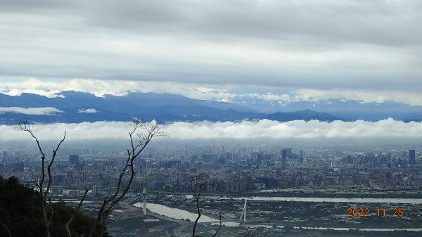 雲霧飄渺間的台北盆地&觀音山1926226