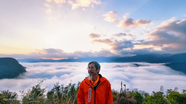 #新店四十份 #翡翠水庫壩頂 #雲海 #日出  #雲瀑 1/10 & 132979648