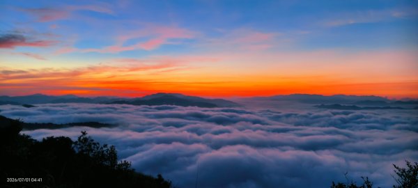 #石碇後山 #霞光 #日出 #雲海 #火燒雲 #魔目裳蛾 7/1&33080432