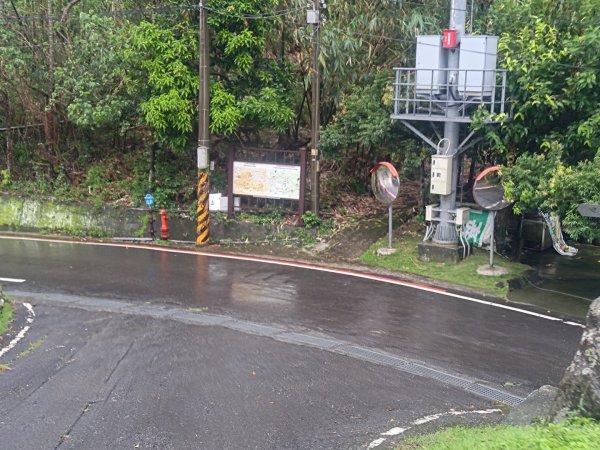 華山4-2號步道上雲嘉連峰2579398