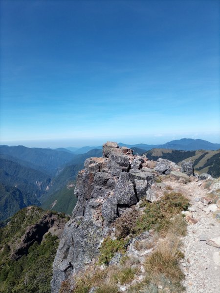 獨行於大霸群峰之間1854424