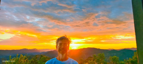 #二格山 #琉璃光 #雲瀑 #雲海流瀑 #火燒雲 #日出 8/21&222866269