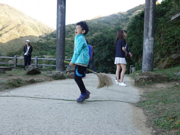 阿興阿賢秋芒宅急便（無耳茶壺山、半屏山、燦光寮山）+哈巴狗岩738383