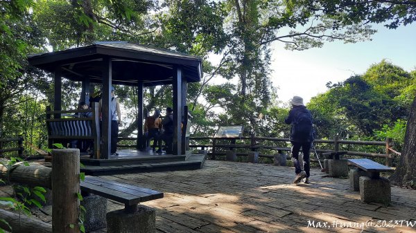 《苗栗》巨岩古剎｜南庄獅山古道小O繞上獅頭山202311182351240