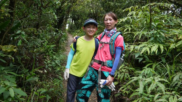 猴山岳縱走二格山登山健行趣(小百岳17號)1539425