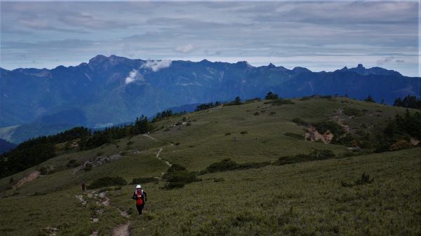 南湖大山 ▲ 聖稜線、中央尖山152647