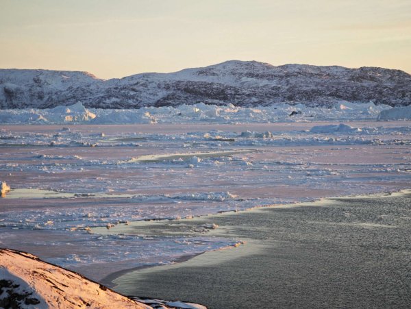 [紐約馬之行-38] 2025_1106 夜晚的伊盧利薩特2948241