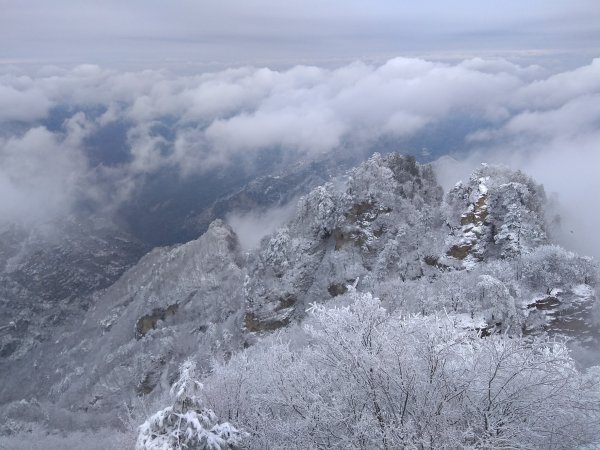 湖北武當山-金頂(太和宮)封面
