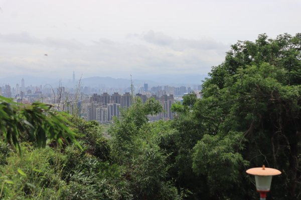 台北天際線泰山段2799082