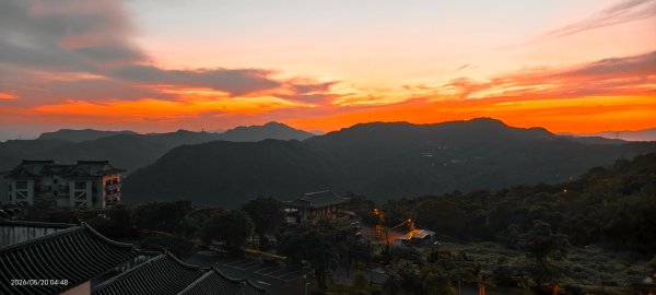 #新店四十份 #翡翠水庫壩頂 #日出 #雲海 #火燒雲 #藍腹鷴 5/203057612