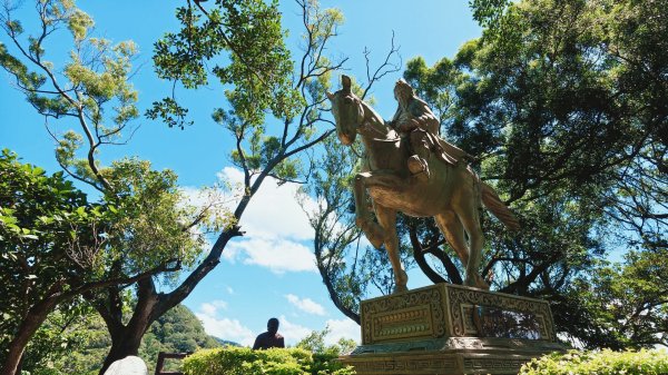 台北健行｜金面山縱走鯉魚山：大岩壁攀爬與山林驚喜3118511