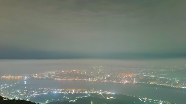 晨霧瀰漫的觀音山2476146