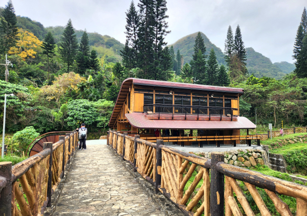 內湖也有百岳之美，金瑞治水園區，竹嵩山，金面山，光明頂大崖壁