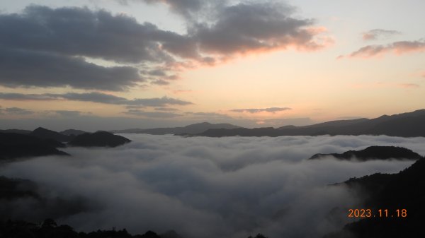 跟著雲海達人山友追雲趣 - 坪林南山寺晨曦日出雲海+金芒&開眼崙山嵐觀音圈 11/18&192350553