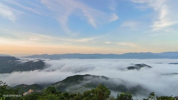 石碇趴趴走追雲趣 - 夜景 #琉璃光雲海流瀑 & 曙光火燒雲 & 藍天 #雲海流瀑 7/1&102539180