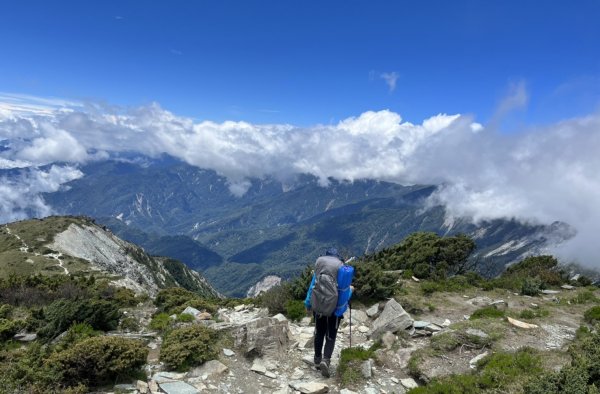 2022/06/02-2022/06/03(兩天一夜-嘉明湖/向陽山/三叉山)1728660