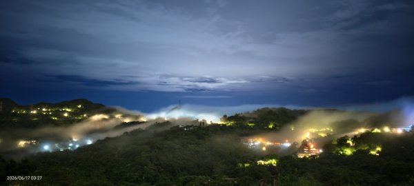 #二格路 #琉璃光 #雲瀑 #二格山  #雲海流瀑  6/173075594