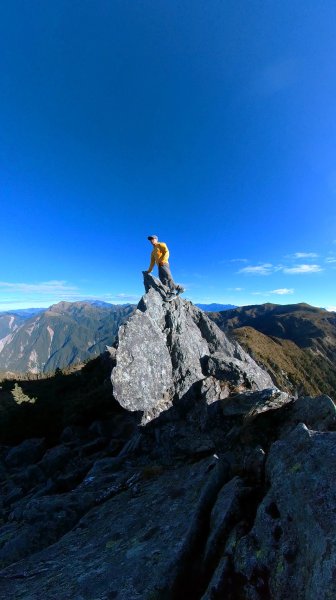 深秋綺麗山景和雲海的饗宴戒茂斯上嘉明湖山遊記2947347
