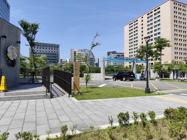 宏匯瑞光廣場、大港墘公園、基隆廟口夜市、基隆港高空煙火秀2796417