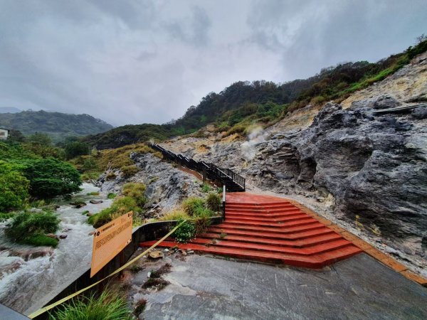 士林平菁街賞櫻，狗殷勤古道，北投硫磺谷步道，磺溪溫泉步道，情人瀑布，夢幻湖，金色水岸步道1713527