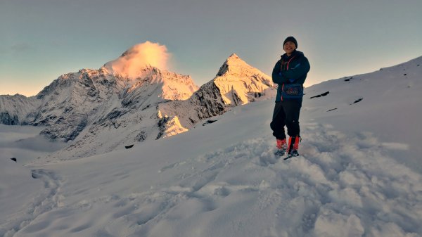 再續未竟的畢旅-一個人的四姑娘山大峰二峰連登