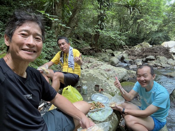 《坪頂古圳步道O形縱走｜大崎頭梯田、竹林秘境，夏日最涼的水圳步道》3086028