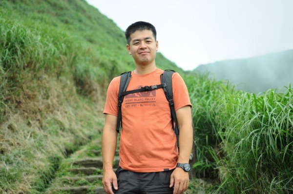 七星山主峰東峰592790